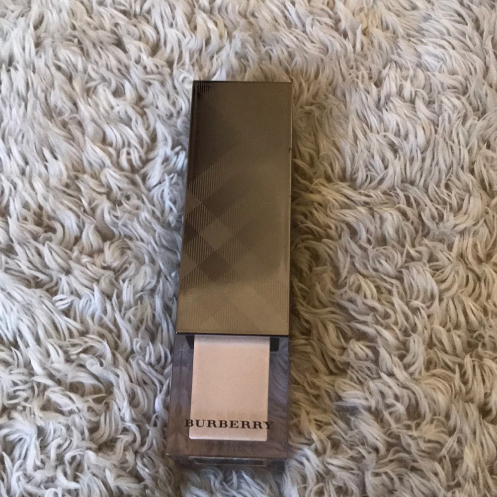 Burberry Fresh Glow Primer